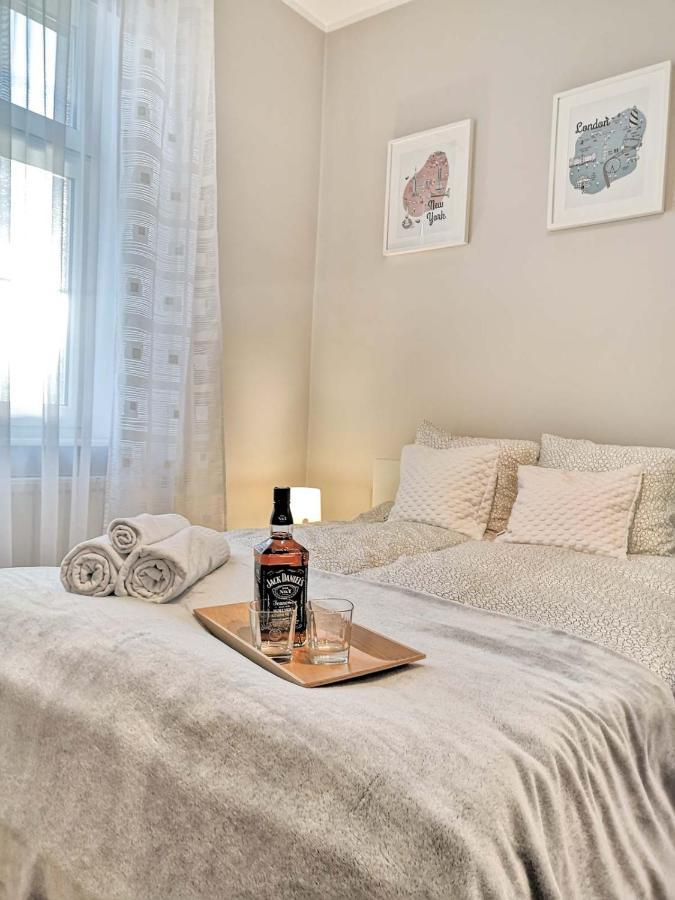 Bankowa 8 Guest Rooms ジェロナ・グラ エクステリア 写真